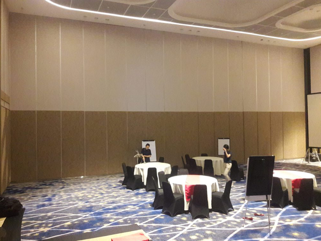 partisi geser, partisi geser ballroom,